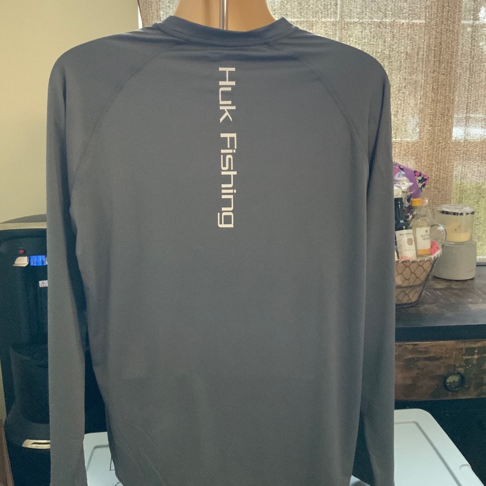 Huk Performance Fishing Vented Long Sleeve XL and 2XL - Picture 2 of 2